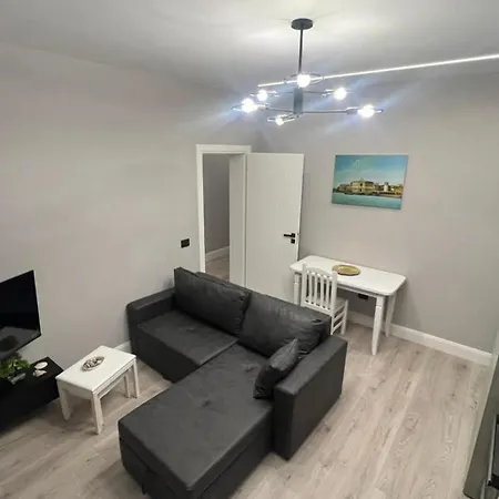 Bushati Home Apartamenti 2 * Durrës